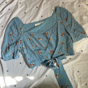 🆕 Astr The Label Faye Floral Button Down Blouse